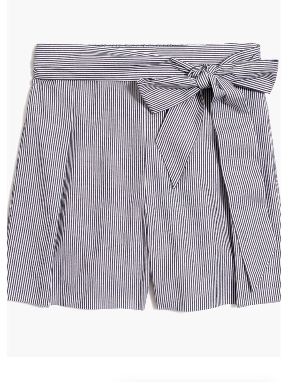 NWT J. Crew High-Waist Pinstripe Tie-Belt Shorts in Navy and White - size 2